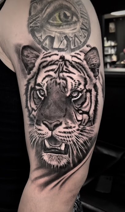 Black Water Tattoo Collective